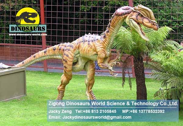 Jurassic sized animatronic animal robot in park (Dilophosaurus) DWD129