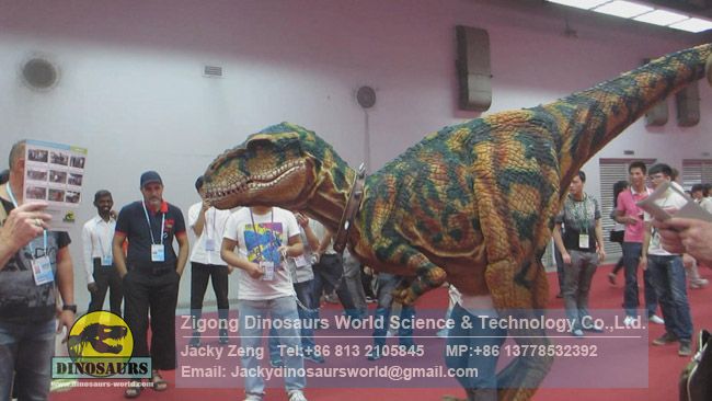 T-REX Dinosaur Costume Show to 2014 Canton Fair Exhibition Customers DWE3324-17