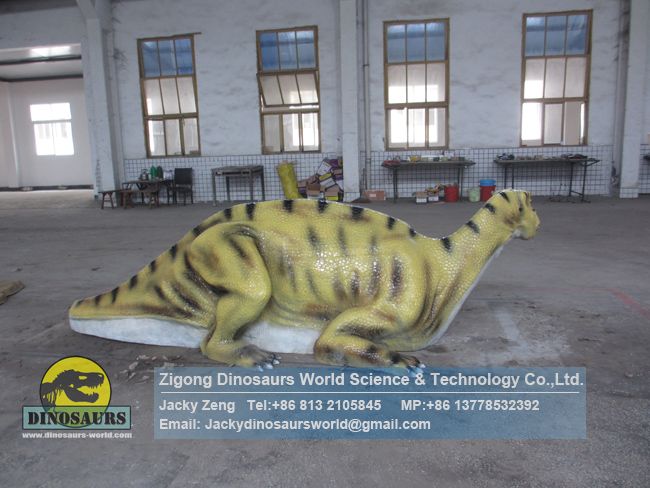 Animatronic dinosaur fiberglass Iguanodon Seating Model DWE061