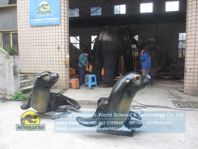 Large-scale simulation animatronics seals DWA149