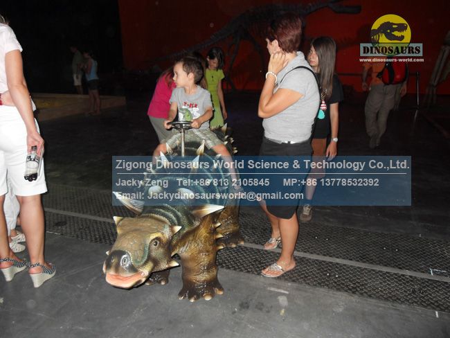 Indoor Playground Attraction Walking Dinosaur Ride Ankylosaurus Model DWW011 