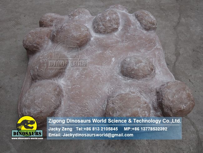 Simulation of the dinosaur fossil replica of the exhibition placoolithus tianfuensis eggs ZD12