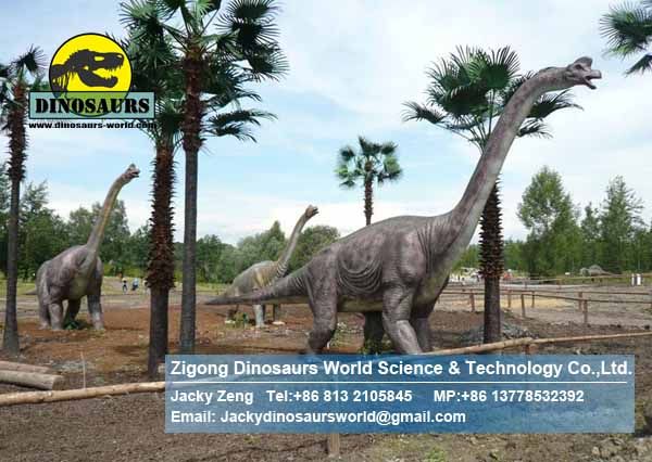 Playground animatronic dinosaurs ( Brachiosaurus ) DWD047