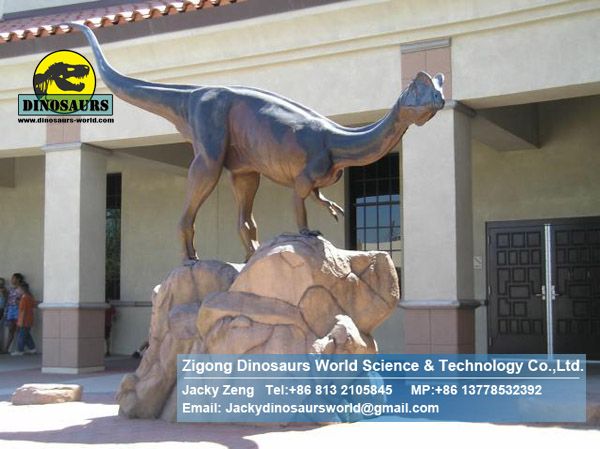 Playground science discovery artifical dinosaurs ( Dilophosaurus )DWD079