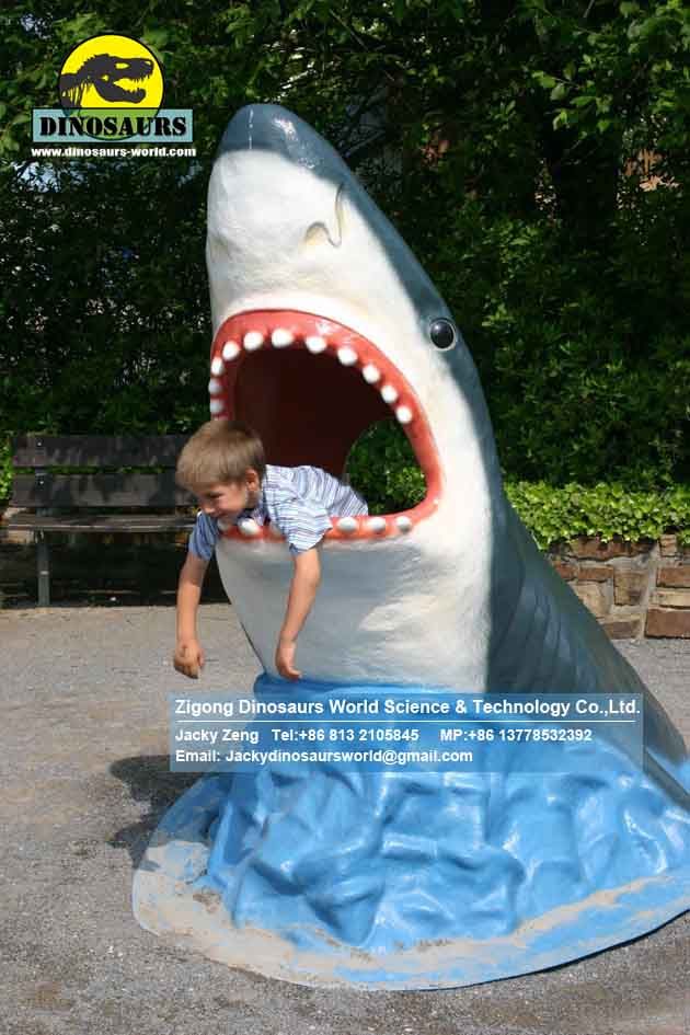 Playground shark head for children take photos DWE025