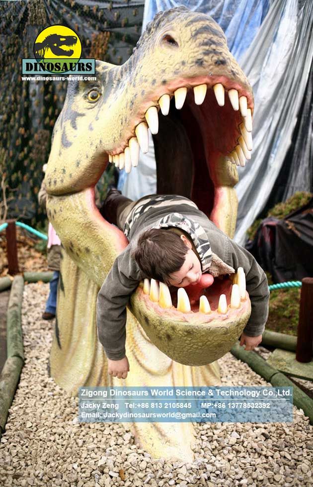 Tyrannosaurus rex Head for kids take photos DWE026