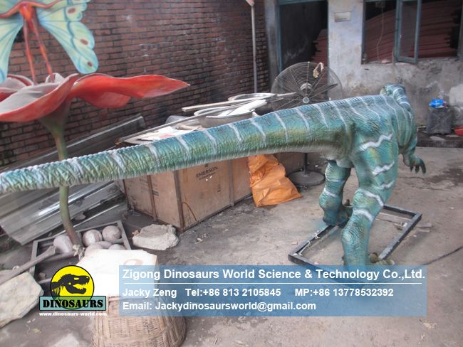 Jurassic world Animatronic dinosaurs (Herrerasaurus) DWD007-1