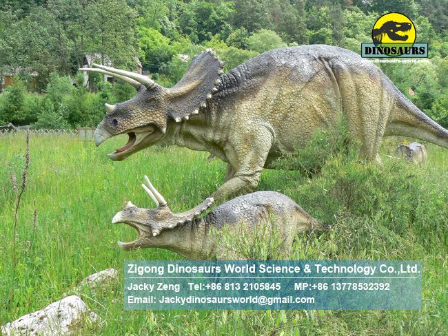 Jurassic world simulation model triceratops family DWD1348 