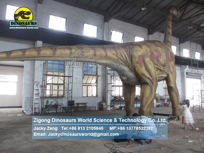 Jurassic Park used large electric simulation Brachiosaurus DWD218