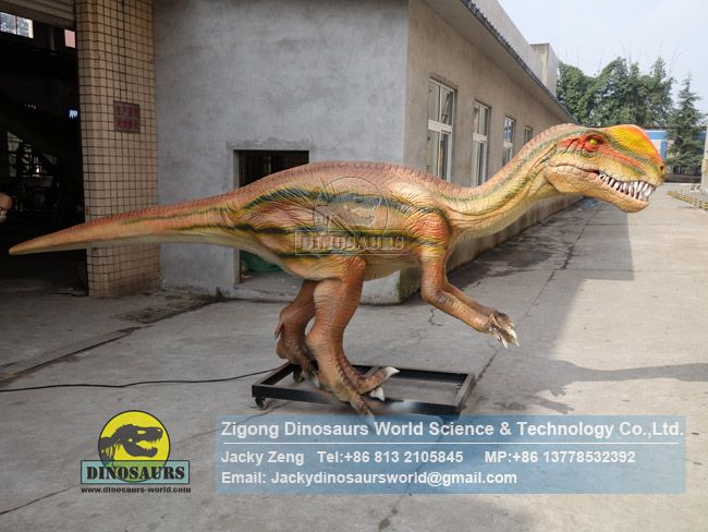 Customized mechanical simulation dinosaur Liliensternus DWD223