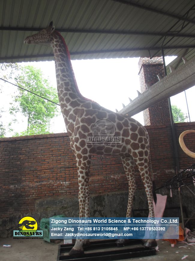 Simulation of electronic machinery giraffe animal model DWA157